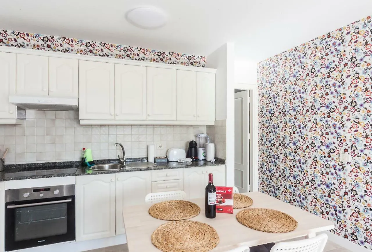 Luxury Beach Apartments Playa Honda  0*, Playa Honda (Lanzarote)